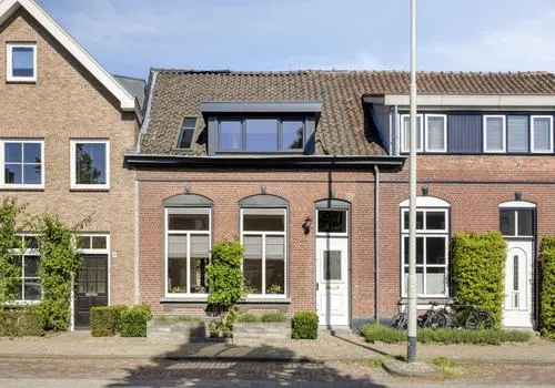 Tussenwoning te koop: Haagweg 204, Tuinzigt Breda