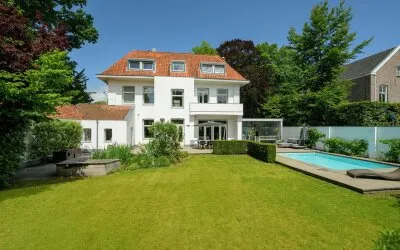 Vrijstaande woning te koop: Haagweg 329, Princenhage Breda