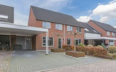 Tussenwoning te koop: Haagwinde 13, Nieuwleusen Noord Nieuwleusen