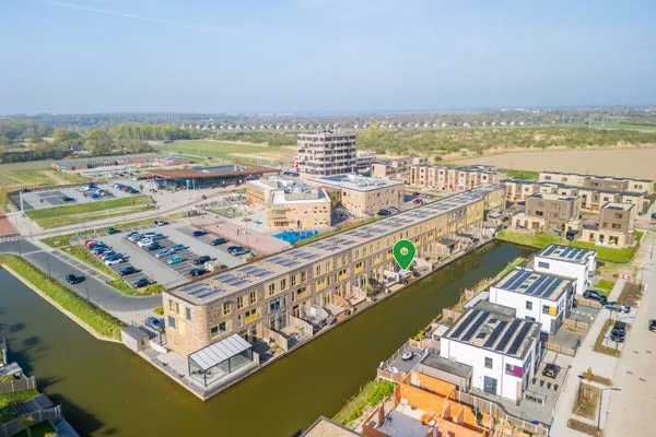 Tussenwoning te koop: Haagwinde 27, Flora West Lelystad