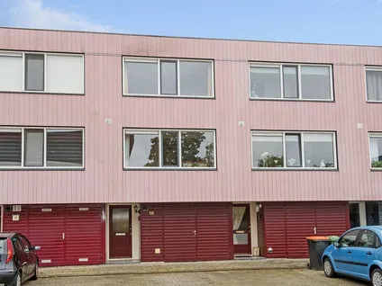 Tussenwoning te huur: Haarlebrink 18, Wesselerbrink Noord-Oost Enschede
