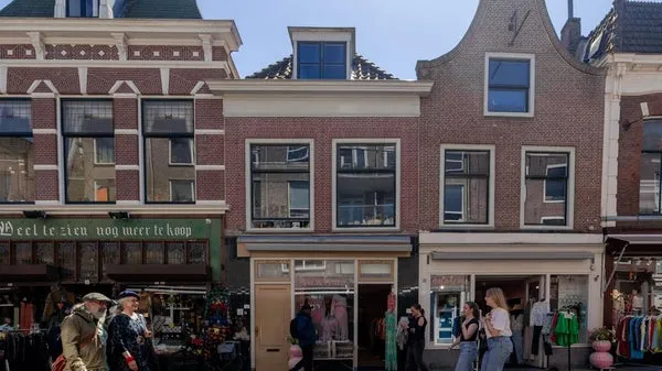 Kamer te huur: Haarlemmerstraat 23A-8, De Camp Leiden