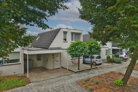 Tussenwoning te koop: Haarspithoek 17, Helmerhoek-Noord Enschede