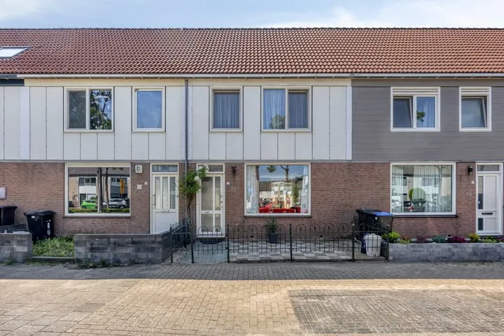 Tussenwoning te koop: Haarspitstraat 7, Werktuigenbuurt Purmerend
