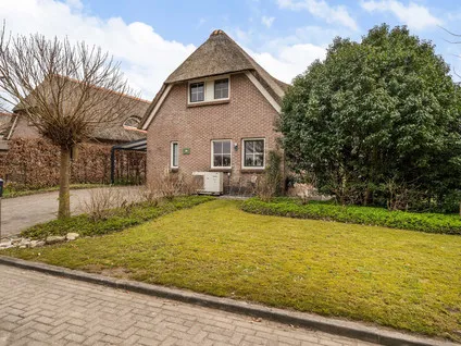 Vrijstaande woning te koop: Haarweg 15B22, Tiendeveen