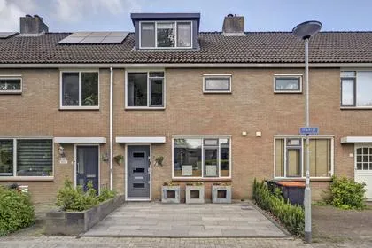 Tussenwoning te koop: Habijt 24, Kloosterhof Monniksveld Grootebroek