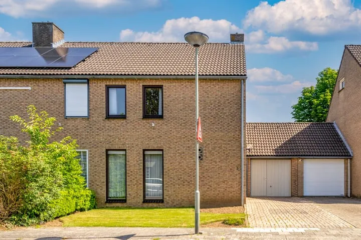 Terraced house for sale: Haesselderstraat 3, Oud-Geleen en Haesselderveld Geleen