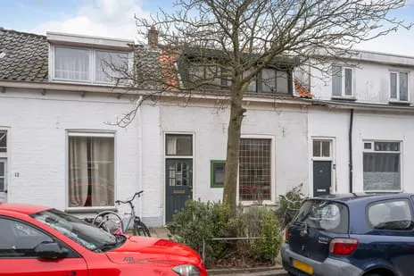 Tussenwoning te koop: Hagastraat 10, Noletbuurt Schiedam