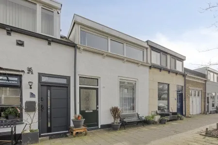 Tussenwoning te koop: Hagastraat 36, Noletbuurt Schiedam