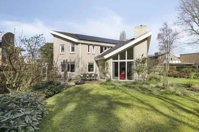 Koopwoning: Hagedoorn 44 in Emmen - €875.000 - 236m²