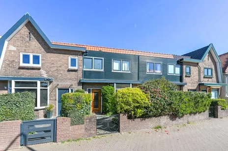 Tussenwoning te koop: Hagelingerweg 8, Santpoort-Dorp Santpoort-Noord