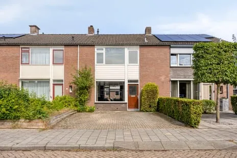 Tussenwoning te koop: Hagelkruis 44, Hagelkruis e.o. Bergeijk
