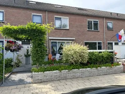 Tussenwoning te koop: Hagenaarstraat 8, Tolkamer Tolkamer