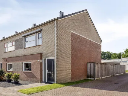 Hoekwoning te koop: Haghoeksweg 10, Vriezenveenseweg en omgeving Haghoek Oost Almelo