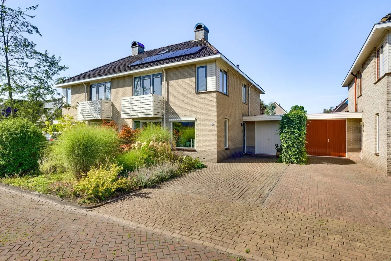 Tussenwoning te koop: Haking 10, Vledder