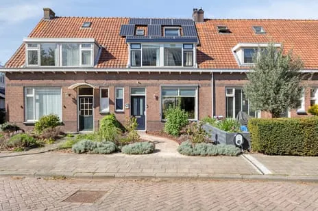 Tussenwoning te koop: Halfweg 10, Kruiswiel Hendrik-Ido-Ambacht