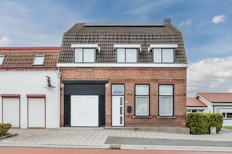 Twee-onder-één-kap te koop: Halsterseweg 108, Noordgeest Bergen Op Zoom