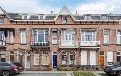 Tussenwoning te koop: Halsterseweg 247, Tuinwijk Bergen Op Zoom