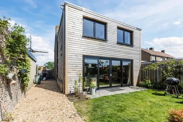 Twee-onder-één-kap te koop: Halsterseweg 68, Nieuwe Molen Halsteren
