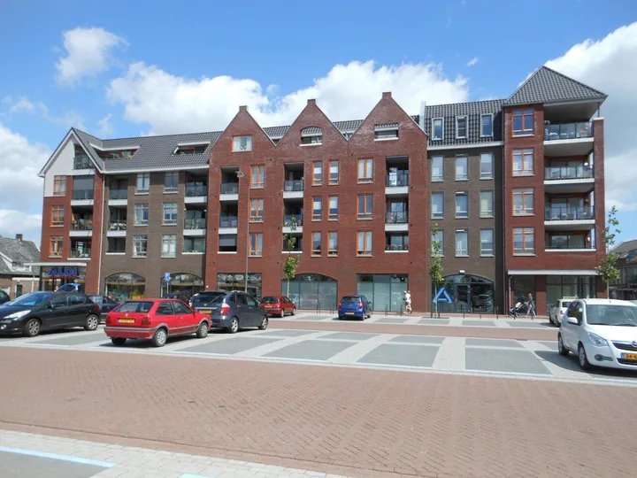 Apartment for rent: Halve Morgen 102, Elst centrum Zuidzijde Elst