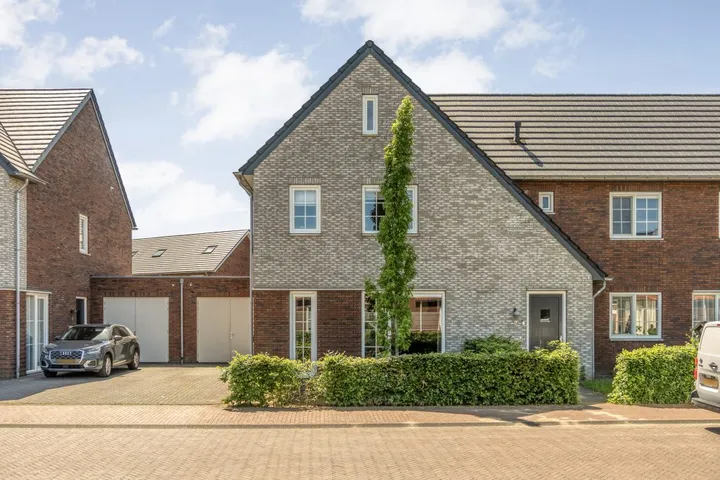 Tussenwoning te koop: Hamerbijl 4, Gernermarke-Oosterdalfsen Dalfsen