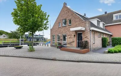 Appartement te koop: Handelskade 1, Oude-Tonge prinsessenbuurt handelskade Oude-Tonge