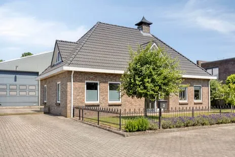 Vrijstaande woning te koop: Handelsstraat 3, Verspreide huizen Geesbrug Geesbrug