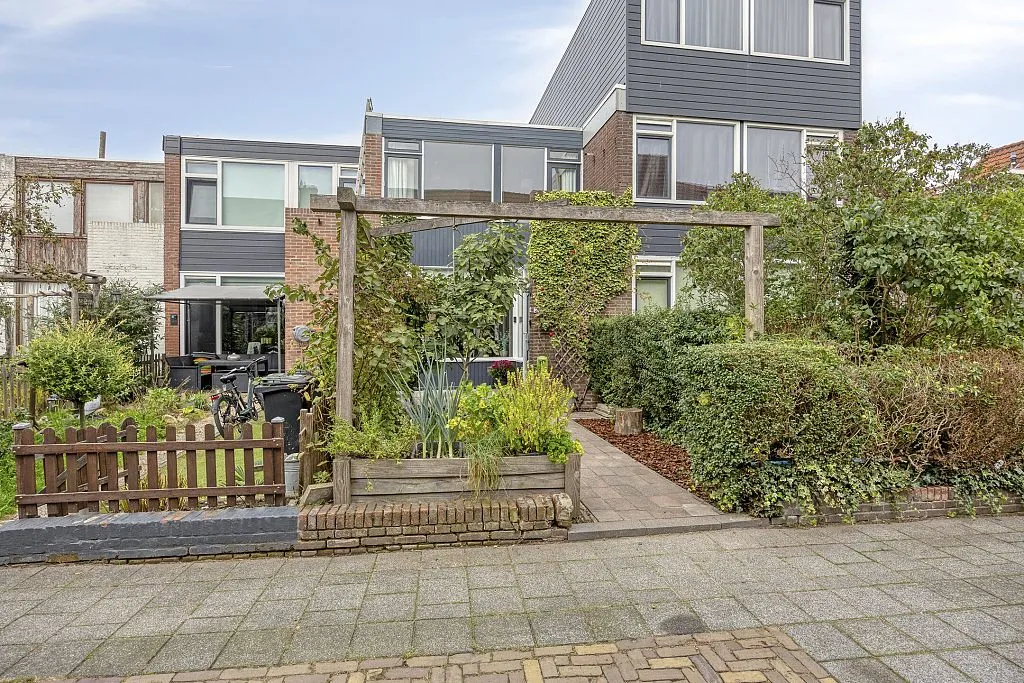 Tussenwoning te koop: Händelstraat 26, Vlaardingen