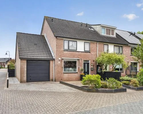 Hoekwoning te koop: Hanekamp 150, Walstein Harderwijk