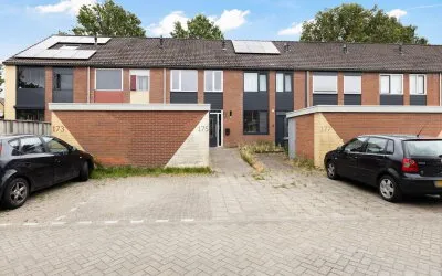 Tussenwoning te koop: Hanenberglanden 175, Stroinkslanden-Zuid Enschede