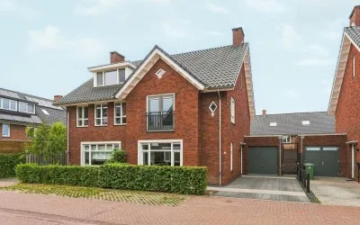 Semi-detached for sale: Hangbrug 10, Schuytgraaf-Noord Arnhem