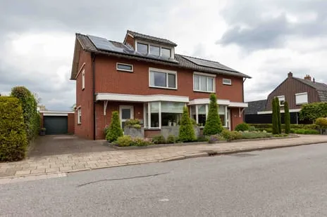 Twee-onder-één-kap te koop: Hannekerveldweg 9, Losser-Oost Losser
