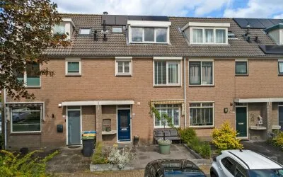Tussenwoning te koop: Hannie Schaftlaan 60, Vrouwenpolder Lisse