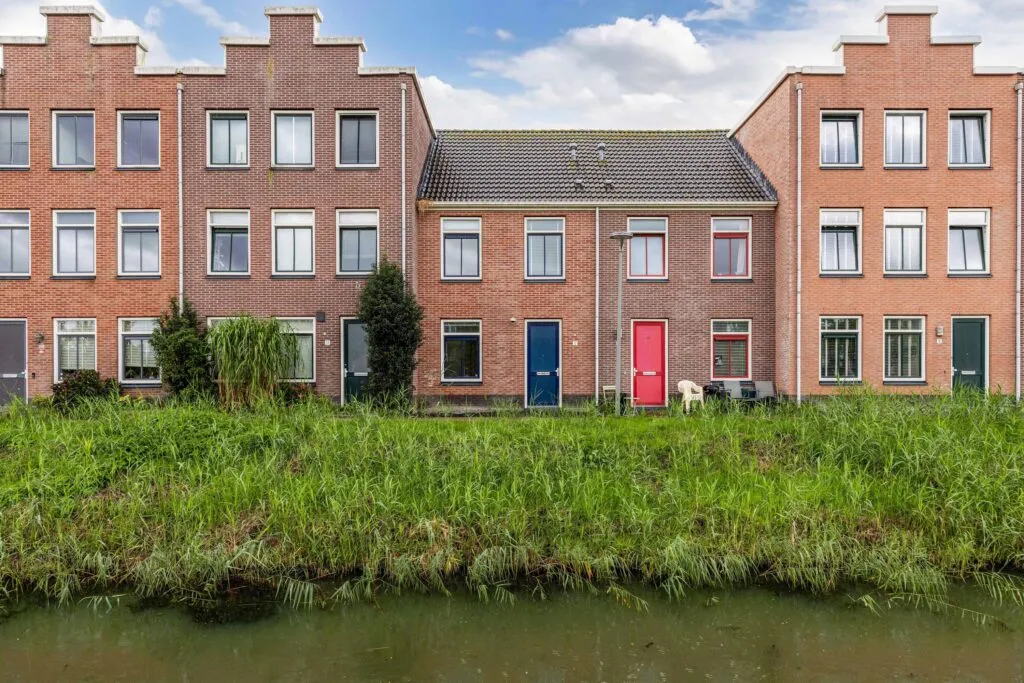 Tussenwoning te koop: Hanumanpad 12, Almere