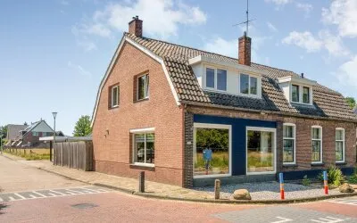 Twee-onder-één-kap te koop: Hardenbergerweg 281, Langeveen
