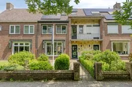 Tussenwoning te koop: Harderwijkerweg 28, Dieren-Noord boven spoorlijn Dieren