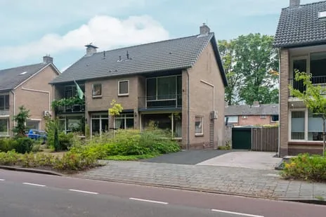 Twee-onder-één-kap te koop: Harderwijkerweg 57, Laag-Soeren Laag-Soeren