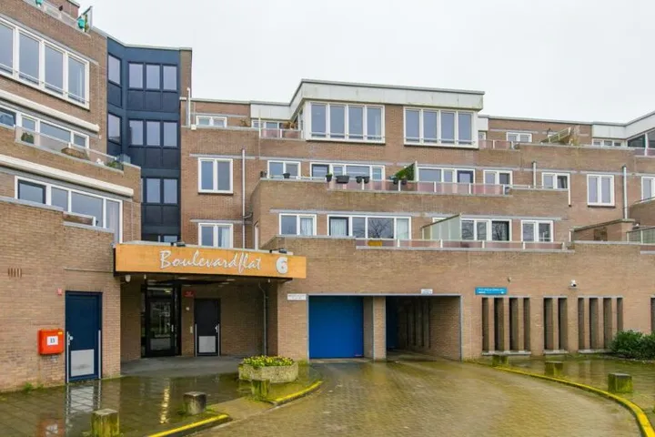 Huurwoning: Harderwijkoever 43 in Almere - €1.850 per maand - 74m²