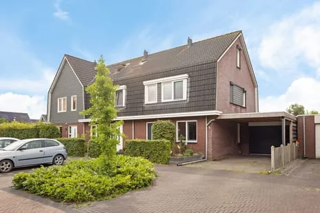 Terraced house for sale: Harenberg 42, De Graafschap Biddinghuizen