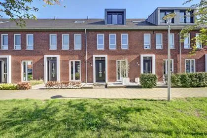 Tussenwoning te koop: Hark 12, Hendrik-Ido-Ambacht