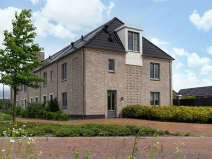 Corner house for sale: Harm Kolthekstraat 9, Steenbrugge Deventer
