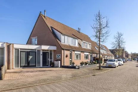 Tussenwoning te koop: Harmoniepolder 94, Maasstroom 'S-Hertogenbosch