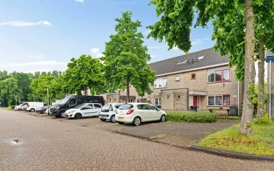 Tussenwoning te koop: Harpstraat 13, Muziekwijk N.-Oost Almere