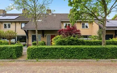 Tussenwoning te koop: Harrelaers 35, Zuiderneg Heiloo