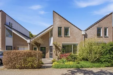 Tussenwoning te koop: Harriët Freezerlaan 66, Goffert Nijmegen