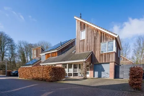 Twee-onder-één-kap te koop: Hartenveld 28, De Velden Noord Almere