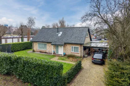 Twee-onder-één-kap te koop: Hartenweidtje 1, Boschrand Bergen (Nh)