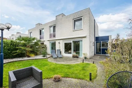 Hoekwoning te koop: Hartog Stibbestraat 1, Schellerbroek Zwolle
