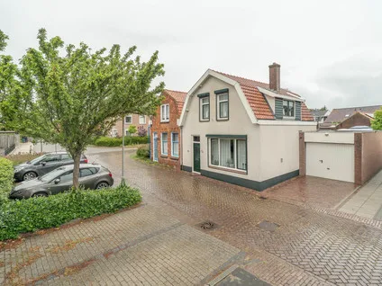 Semi-detached for sale: Hartoogstraat 4, Yerseke - Kern Yerseke