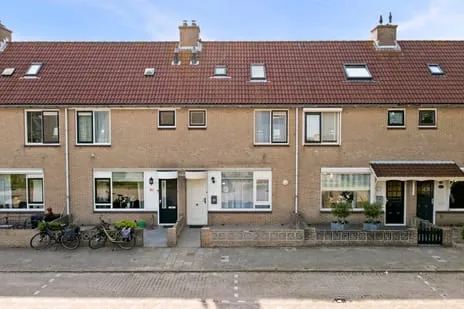 Tussenwoning te koop: Hartweg 29, Rijnsoever-West Katwijk (Zh)